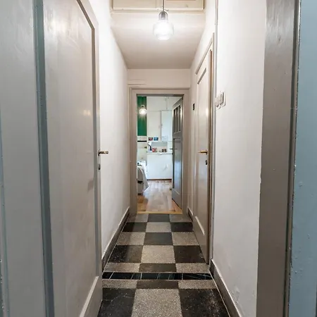 Апартаменты Levski 3br Retreat